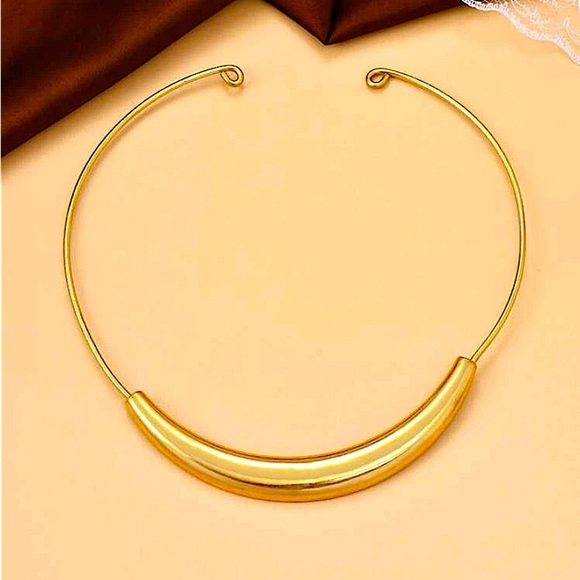 Gold Cuff Solid Choker Necklace - Picture 3 of 3